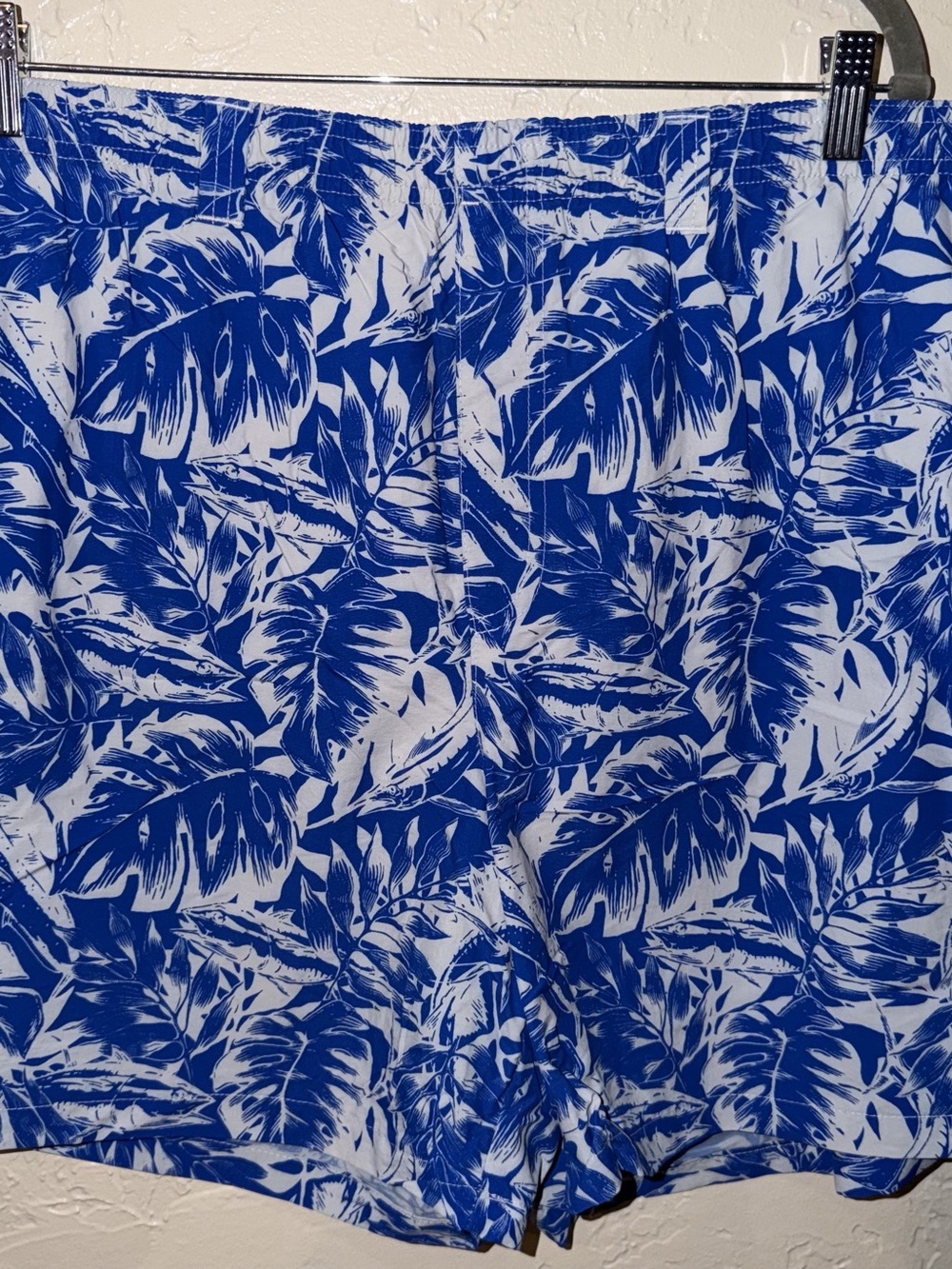 Columbia PFG shorts Men's Floral Swim Trunks XXL Like New